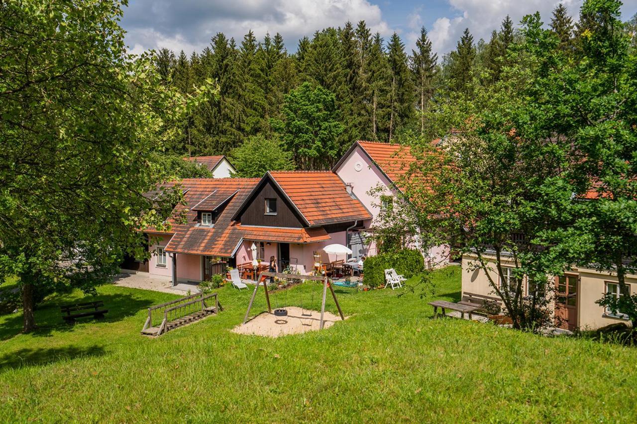 Theater- Und Feriendorf Koenigsleitn Gmbh Litschau Luaran gambar